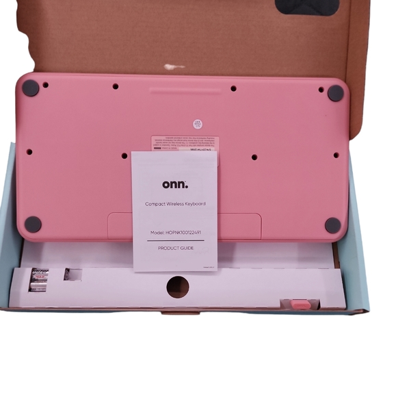 Pink Onn. Compact Wireless Keyboard - Picture 7 of 8
